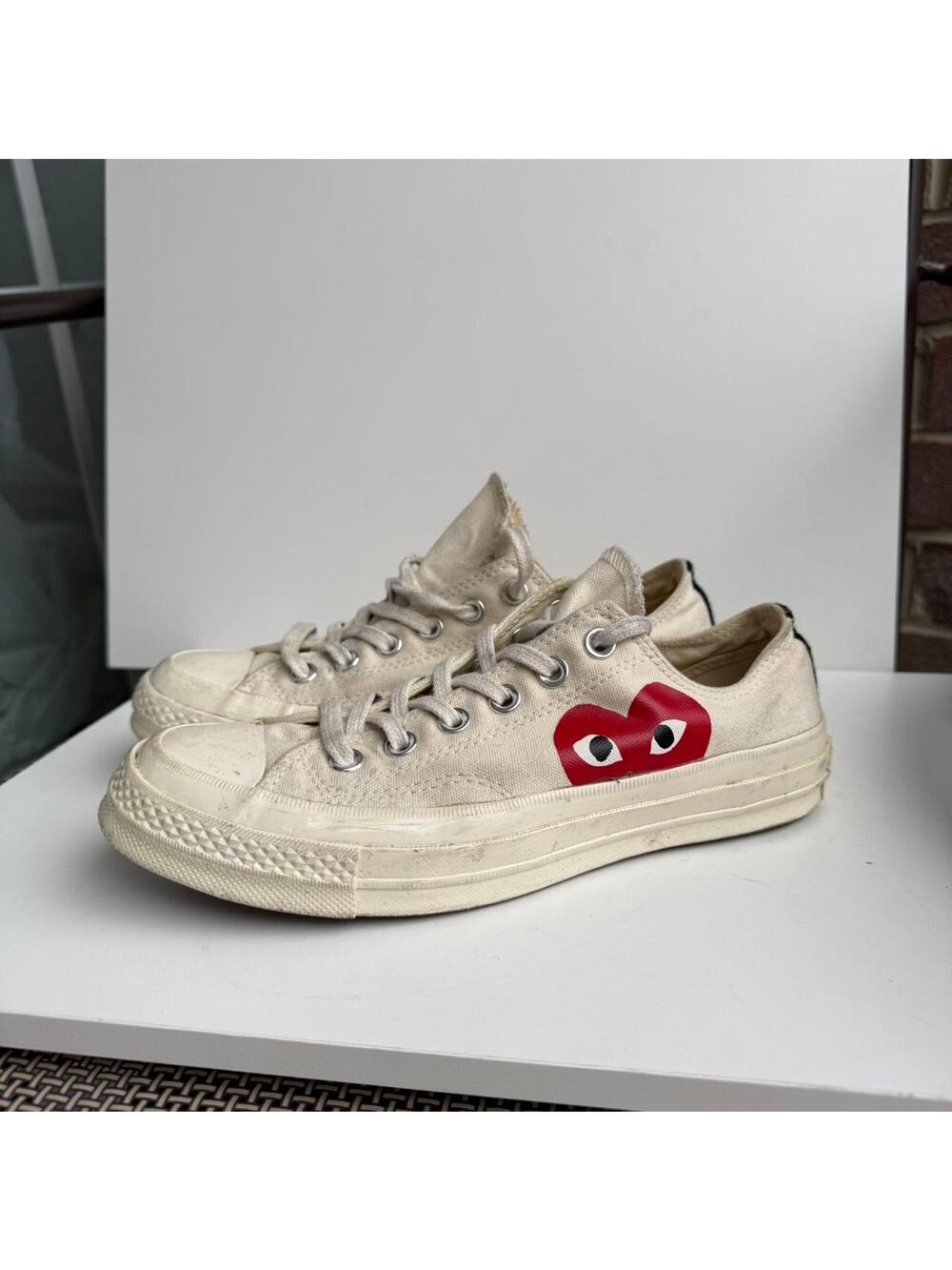 Cream white and red comme